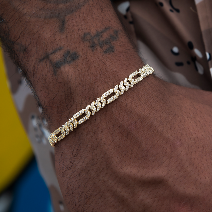 Diamond Figaro Bracelet in Yellow Gold- 6mm
