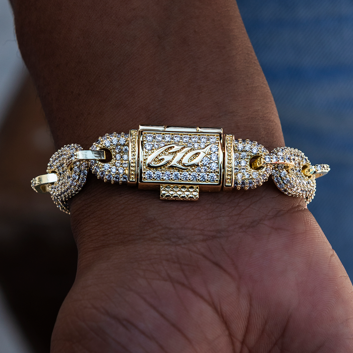 Diamond Puffed Mariner Bracelet in Yellow Gold- 12mm