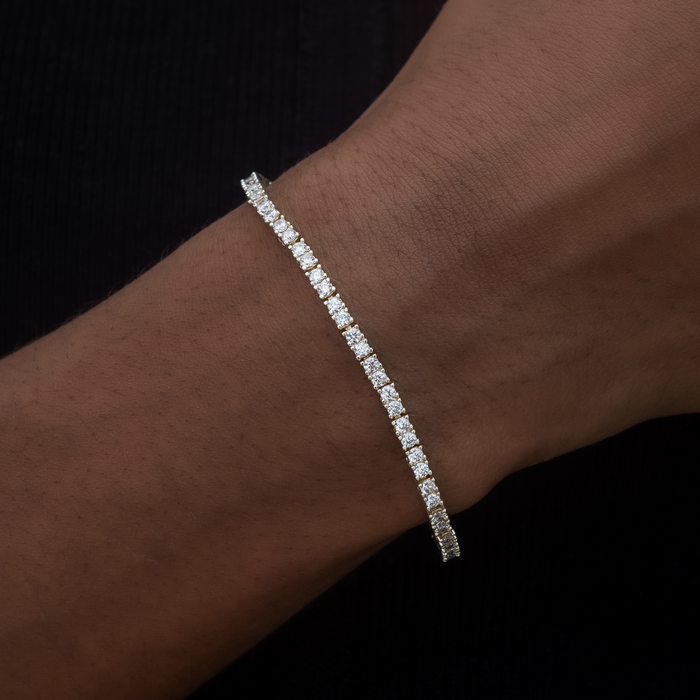 Round Cut Tennis Bracelet in Yellow Gold- 2mm