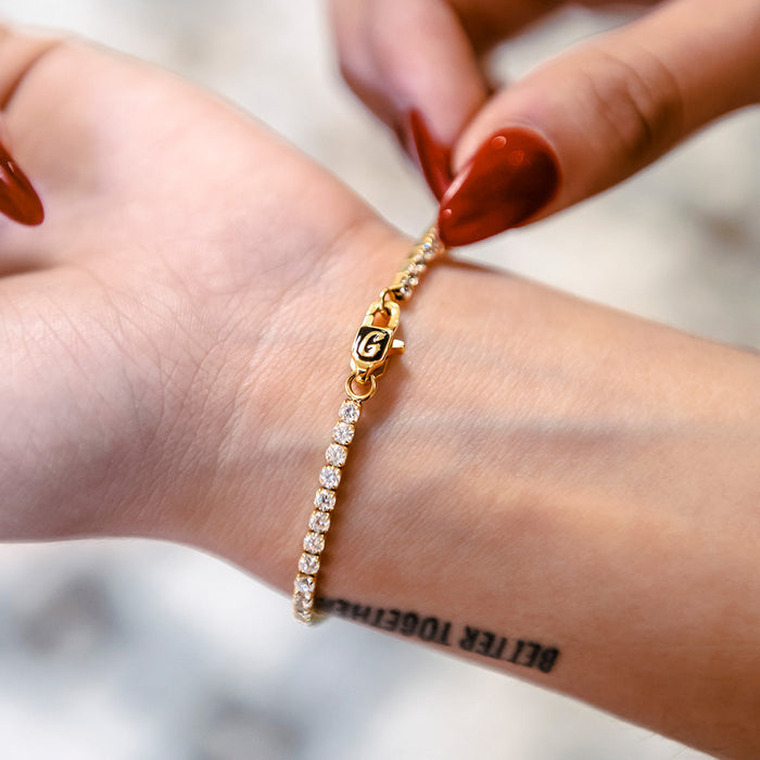 Micro Tennis Bracelet in Yellow Gold