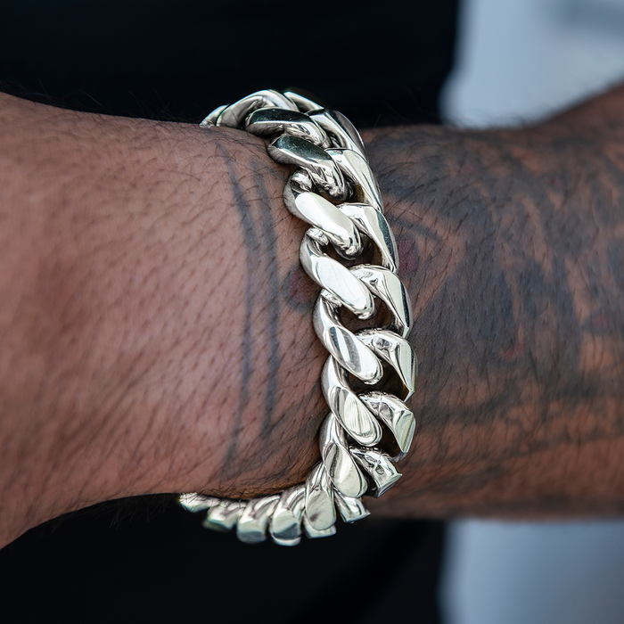 Signature Cuban Link Bracelet in White Gold- 19mm