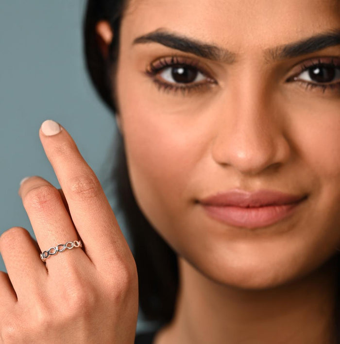 CLARA Pure 925 Sterling Silver Infinity Finger Ring