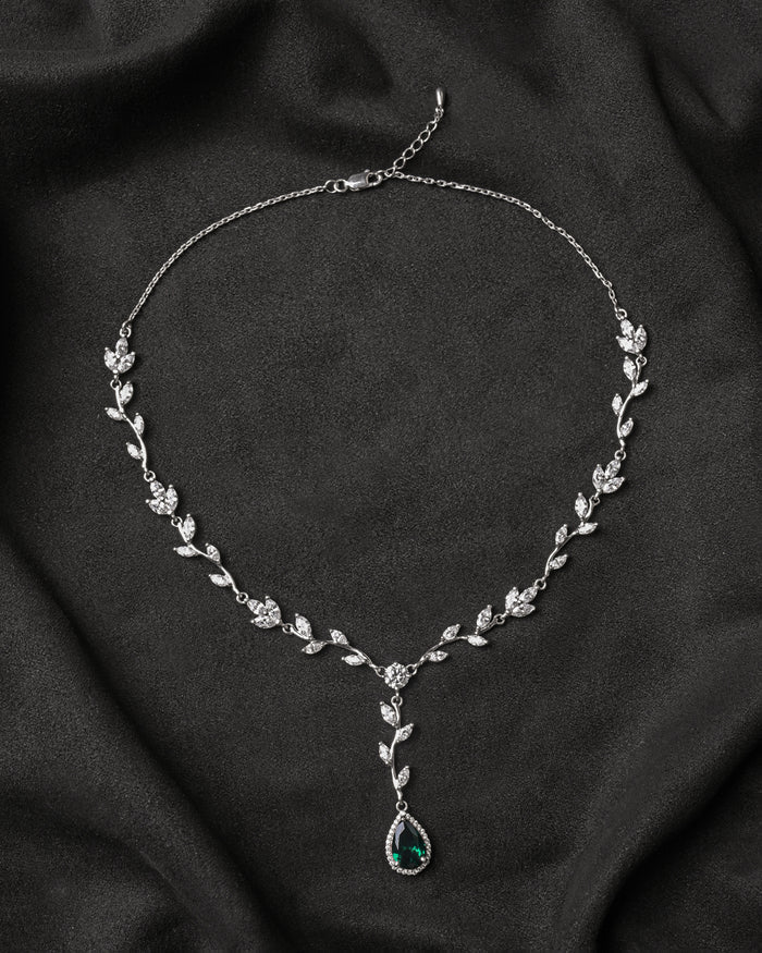 Clara 925 Sterling Silver Leafy Green Necklace