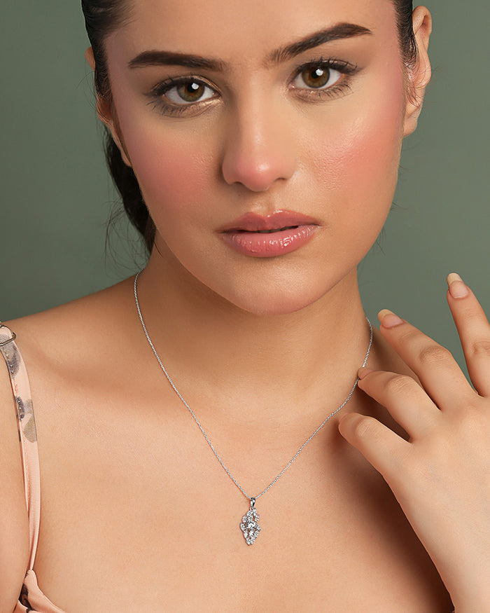 Silver Liona Pendant with Chain
